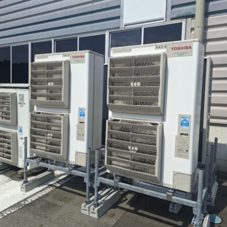 SPACECOOL施工室外機